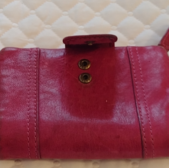 Fossil Buttery Soft Leather Wallet - Picture 8 of 11